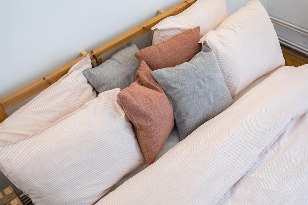 Downtown Cozy Apartment Old Town Букурещ Екстериор снимка