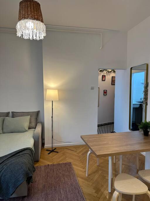 Downtown Cozy Apartment Old Town Букурещ Екстериор снимка